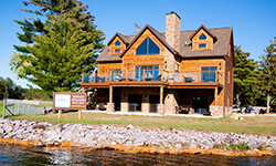 Lake Delton Waterfront Villas