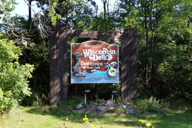 Wisconsin Dells Welcome Sign