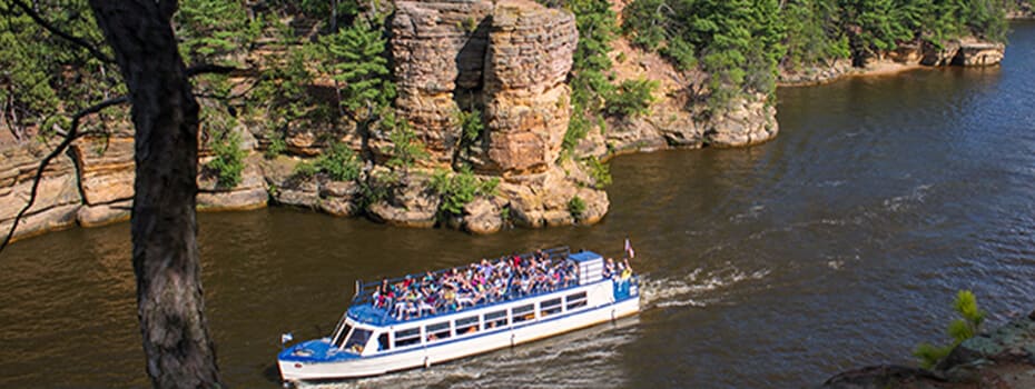 sunset cruise wisconsin dells